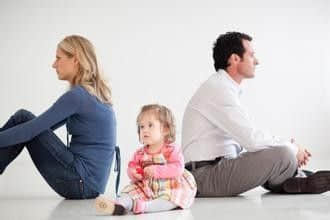 父母的哪些行为会造成孩子逆反情绪?